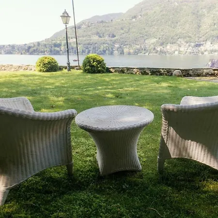 Loft Taverna - By House Of Travelers - شقة