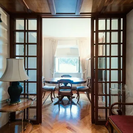 Loft Taverna - By House Of Travelers - شقة *